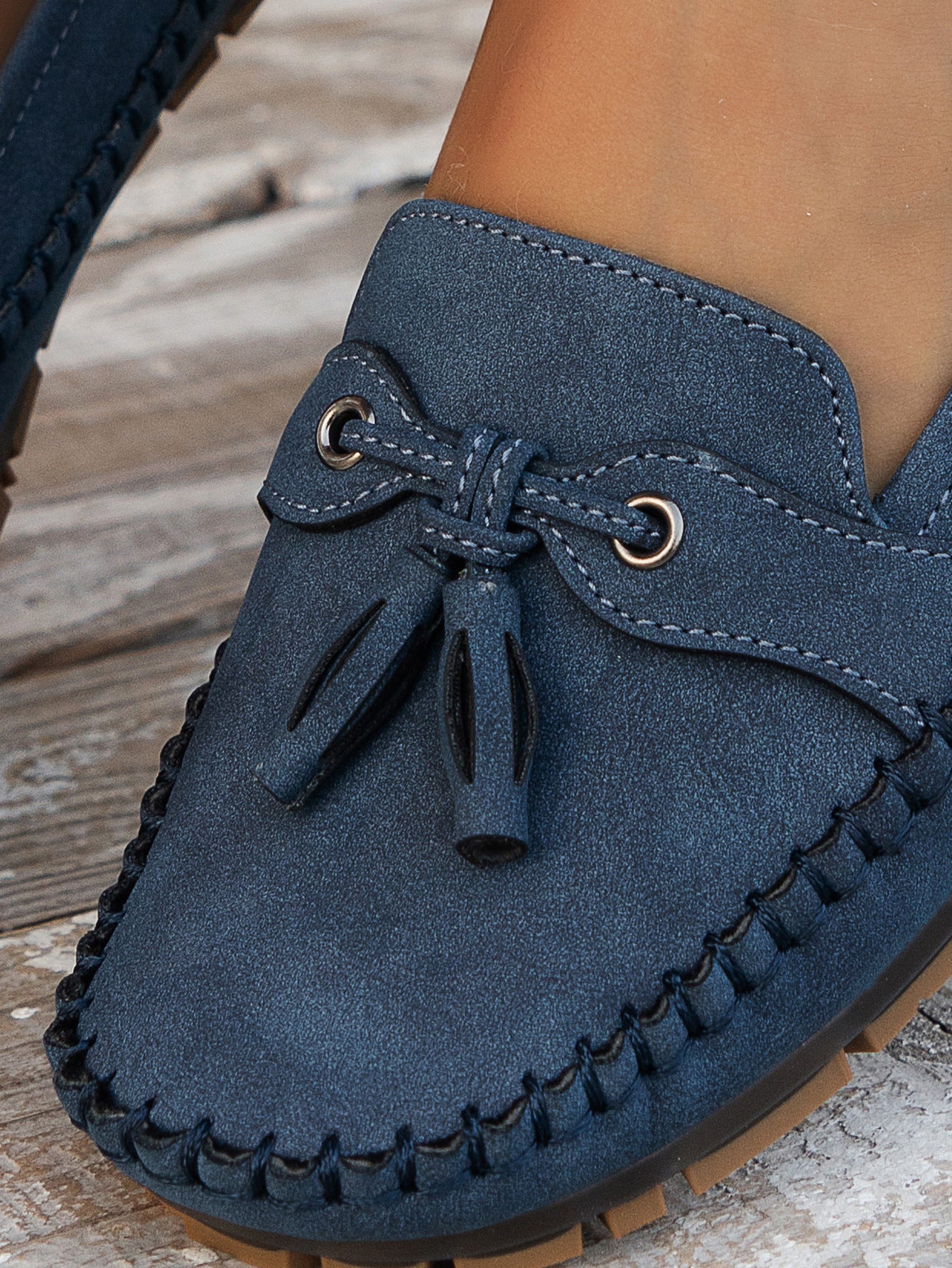 Coastal Comfort – Moccasin-Style Loafers